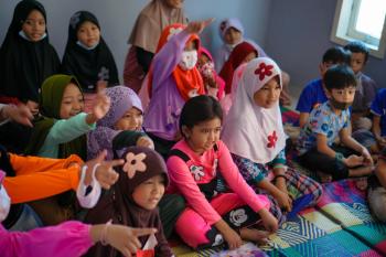 Tingkatkan Minat baca Anak, Kaum Muda Dirikan Gubuk Literasi